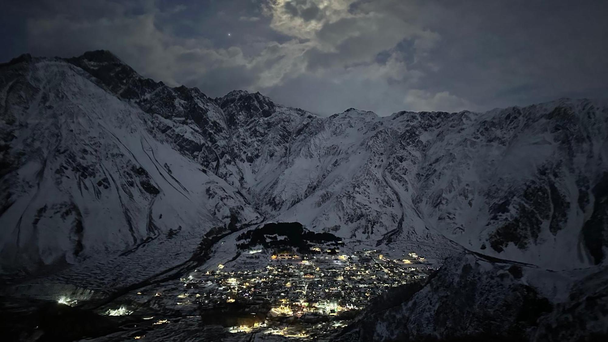 Hotel Axien Kazbegi 외부 사진