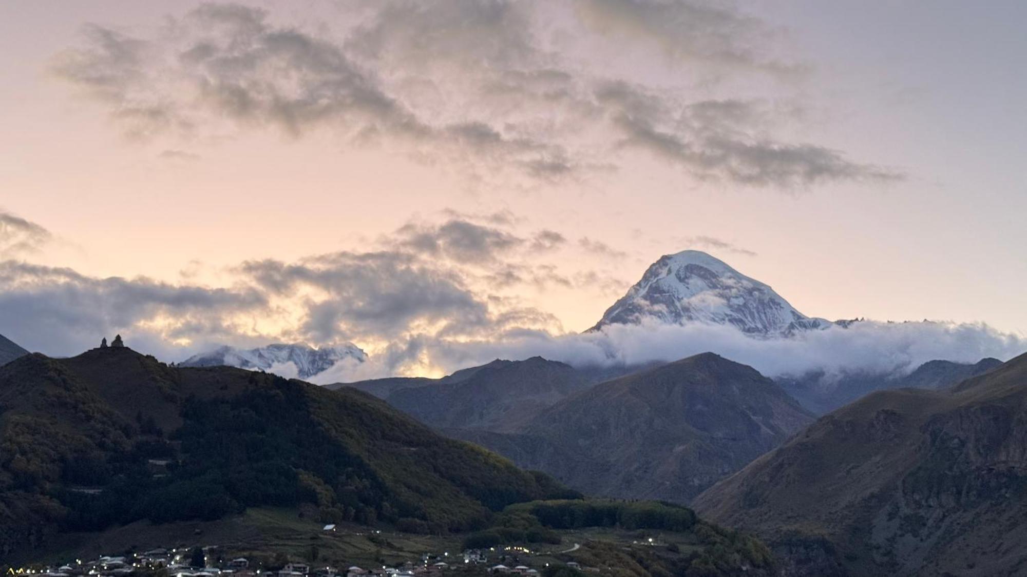Hotel Axien Kazbegi 외부 사진