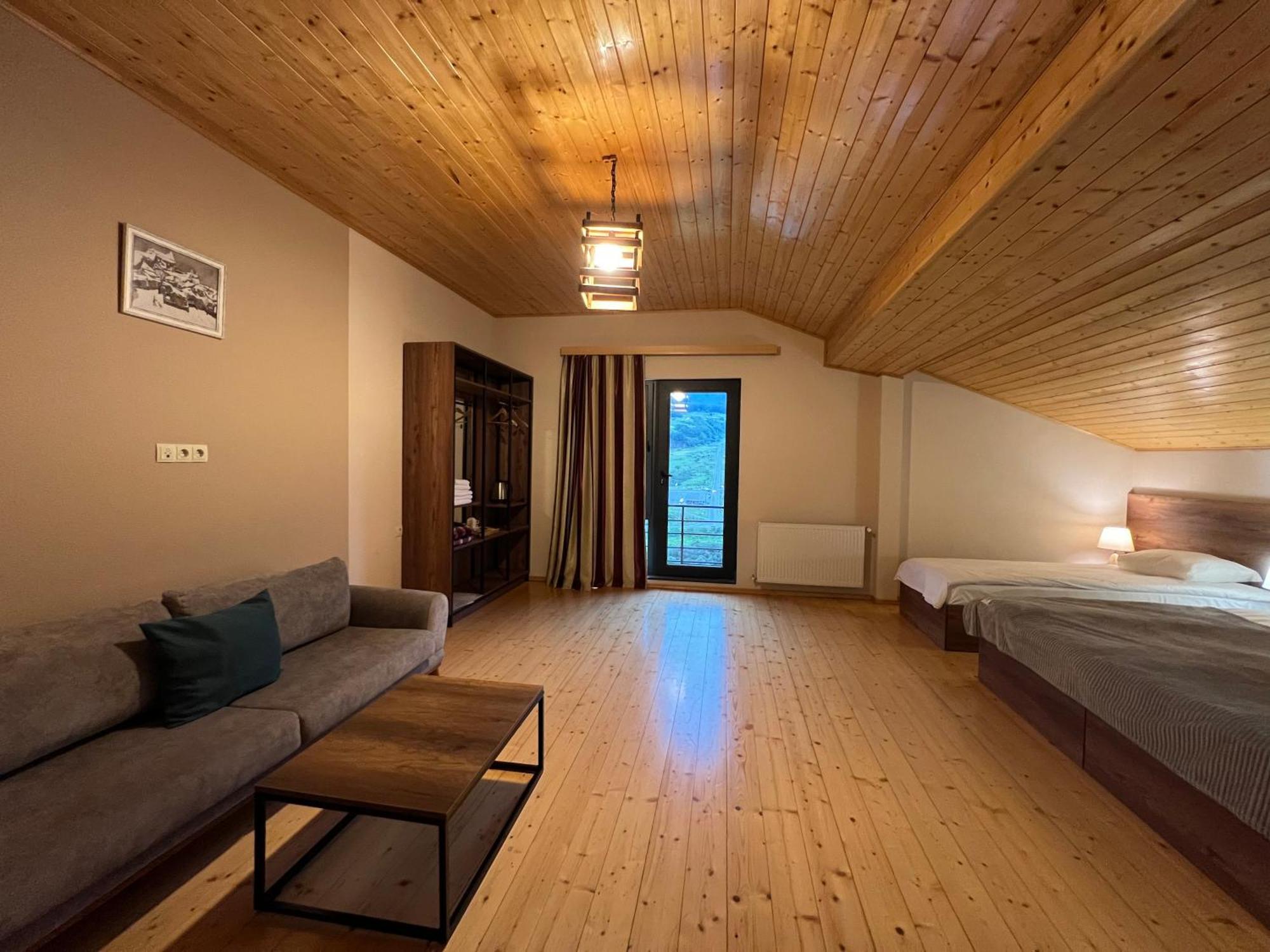 Hotel Axien Kazbegi 외부 사진